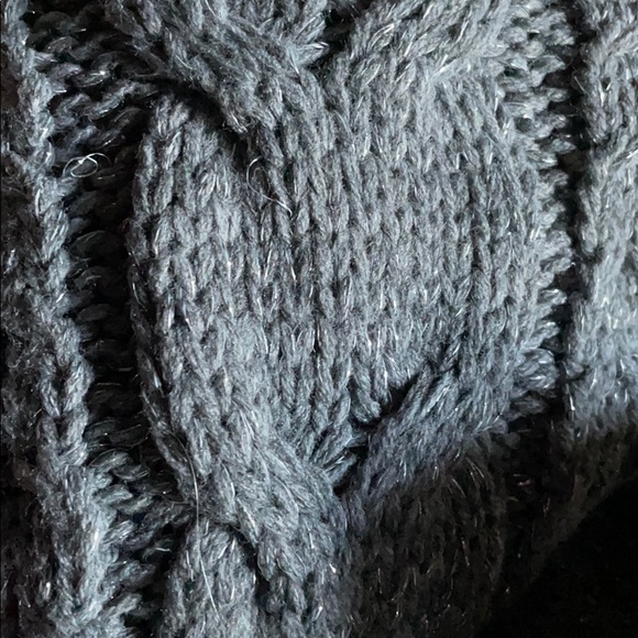 Chunky Knit Gray Infinity Scarf - Picture 5 of 5
